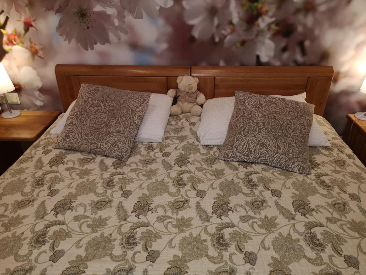 Hotel Senlici Jelgava Bagian luar foto