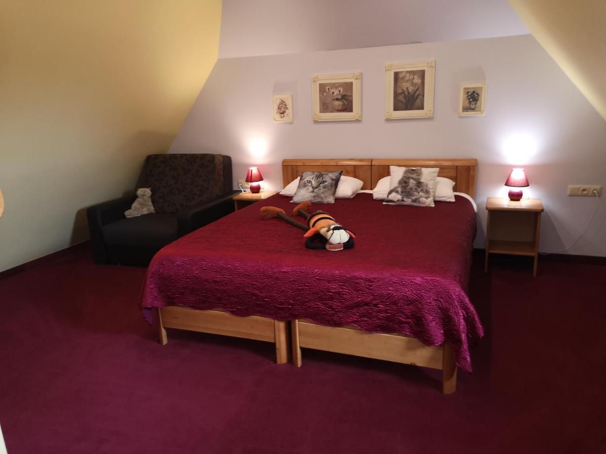Hotel Senlici Jelgava Bagian luar foto