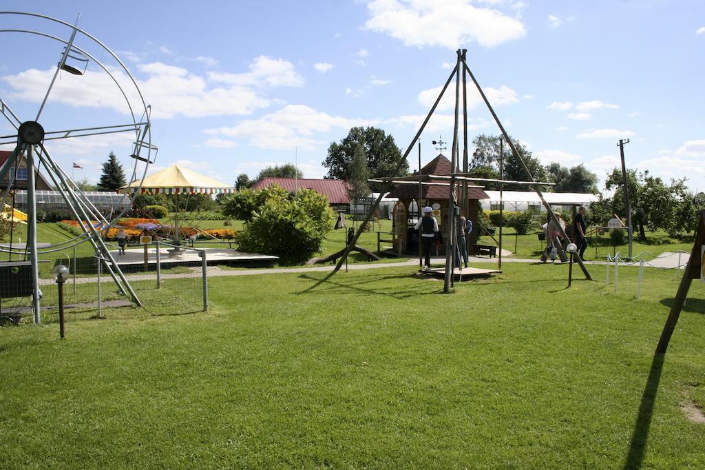 Hotel Senlici Jelgava Bagian luar foto